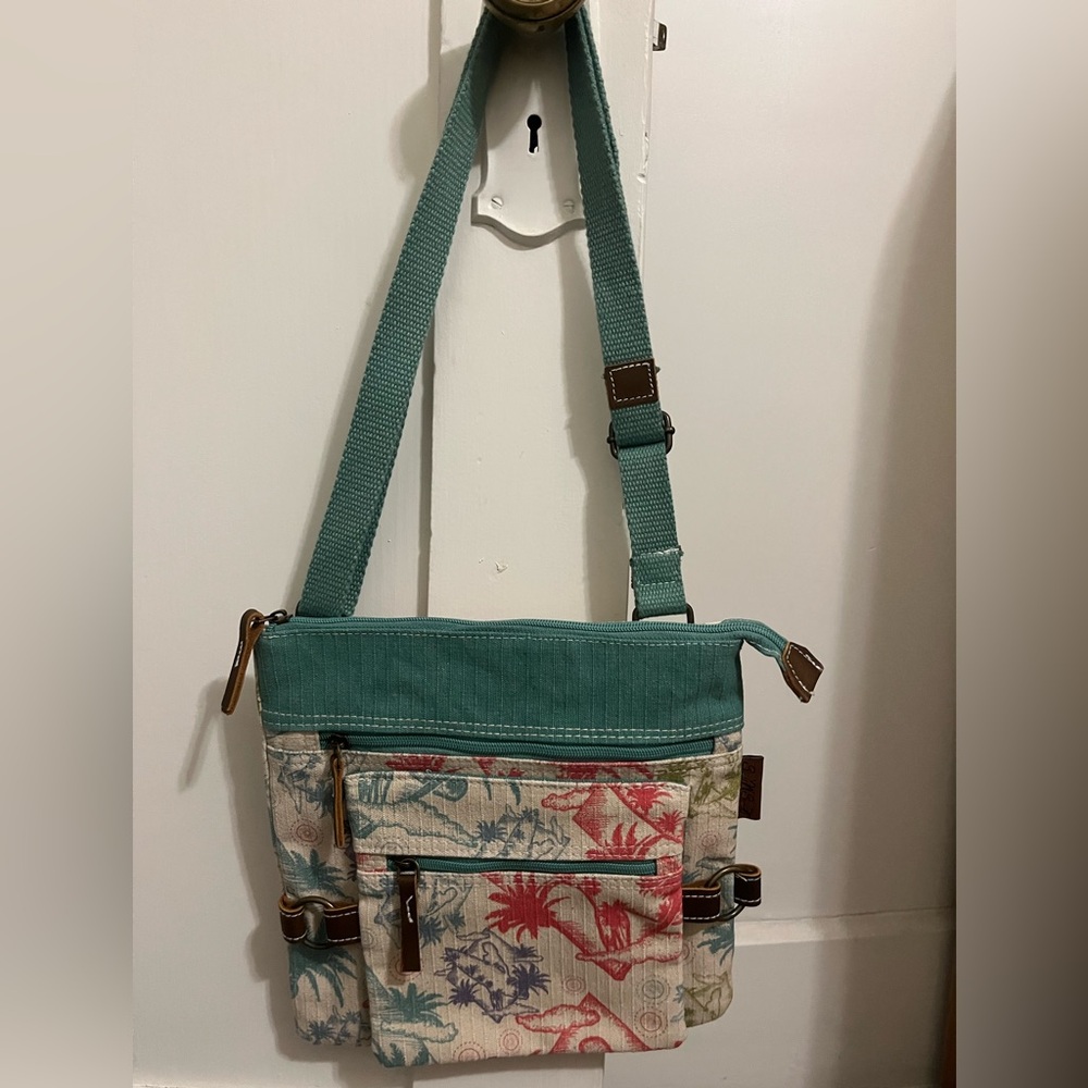 Sun ‘N’ Sand Tropical Patterned Adjustable Strap Crossbody Bag